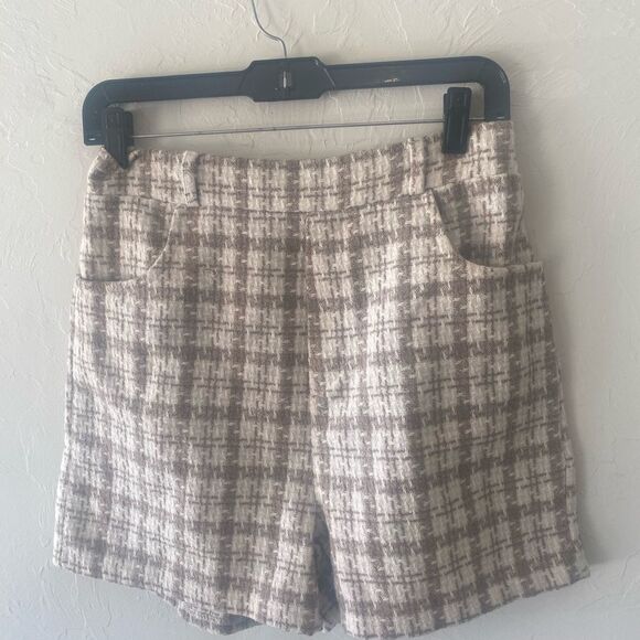 Tweed cream tan 2 piece short sleeve short set. - Picture 4 of 7